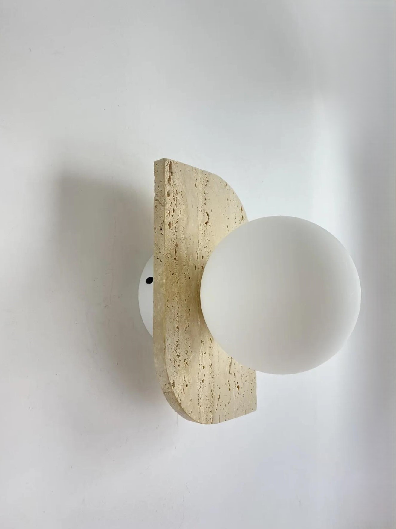 Бра Travertine