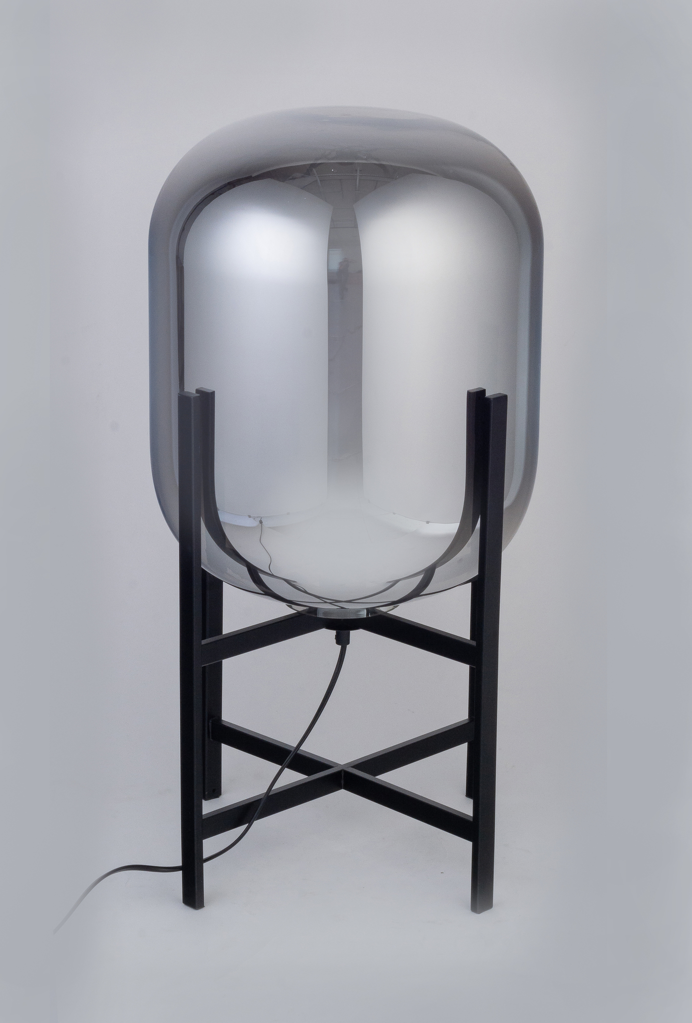 Лампа настольная Oda Table Lamp