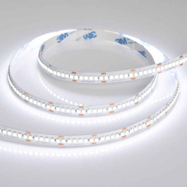 Светодиодная лента 19,2W/m 240LED/m 3528SMD белый 5M 017430(2)
