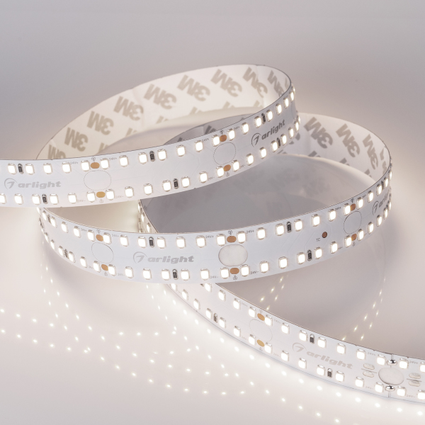 Светодиодная лента 20W/m 280LED/m 2835SMD дневной белый 2,5M 021198(2)