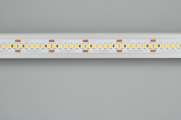 Светодиодная лента 19,2W/m 240LED/m 3528SMD теплый белый 5M 028622(2)