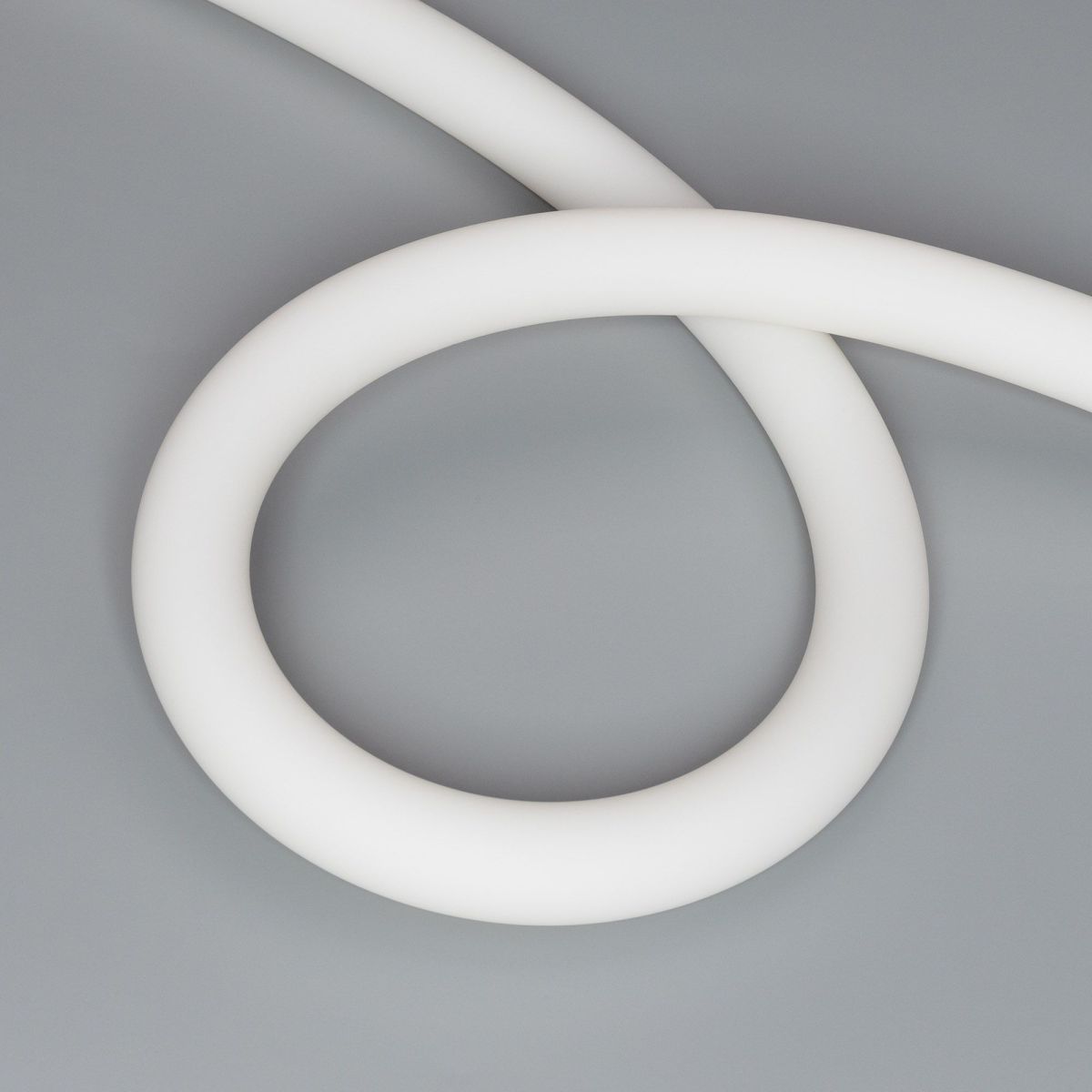 Светодиодная герметичная лента MOONLIGHT-TOP-A336-D30mm 24V Day4000 (14.4 W/m, IP65, 5m, wire x1) 050486