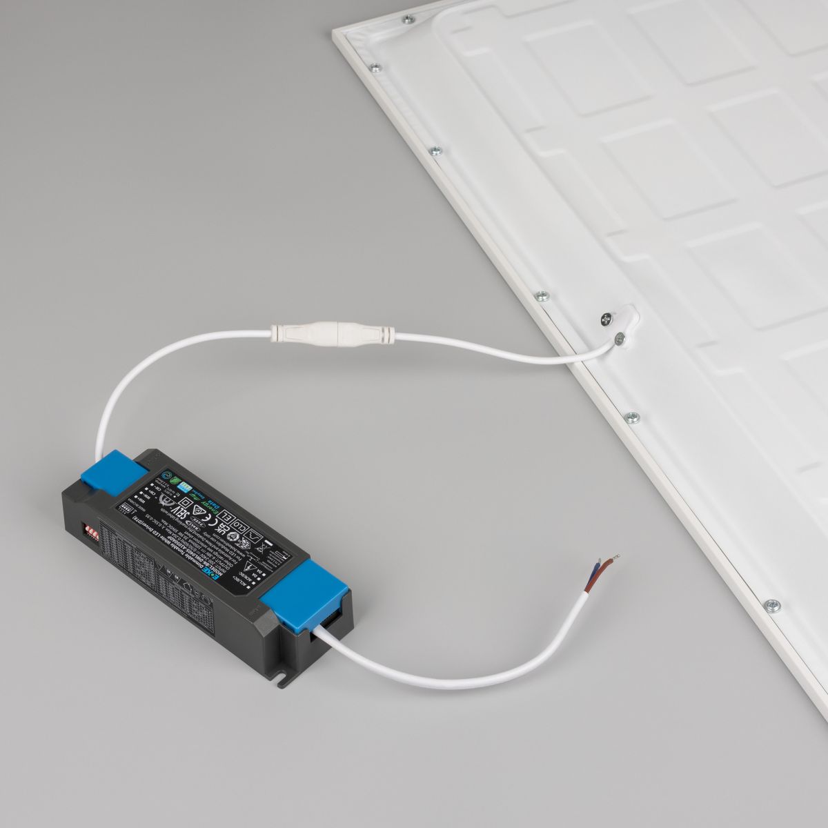 Светодиодная панель DL-TITAN-S600x600-40W Day4000-MIX (Белый, 120 deg, 230V, DALI) (IP40 Металл) 064970