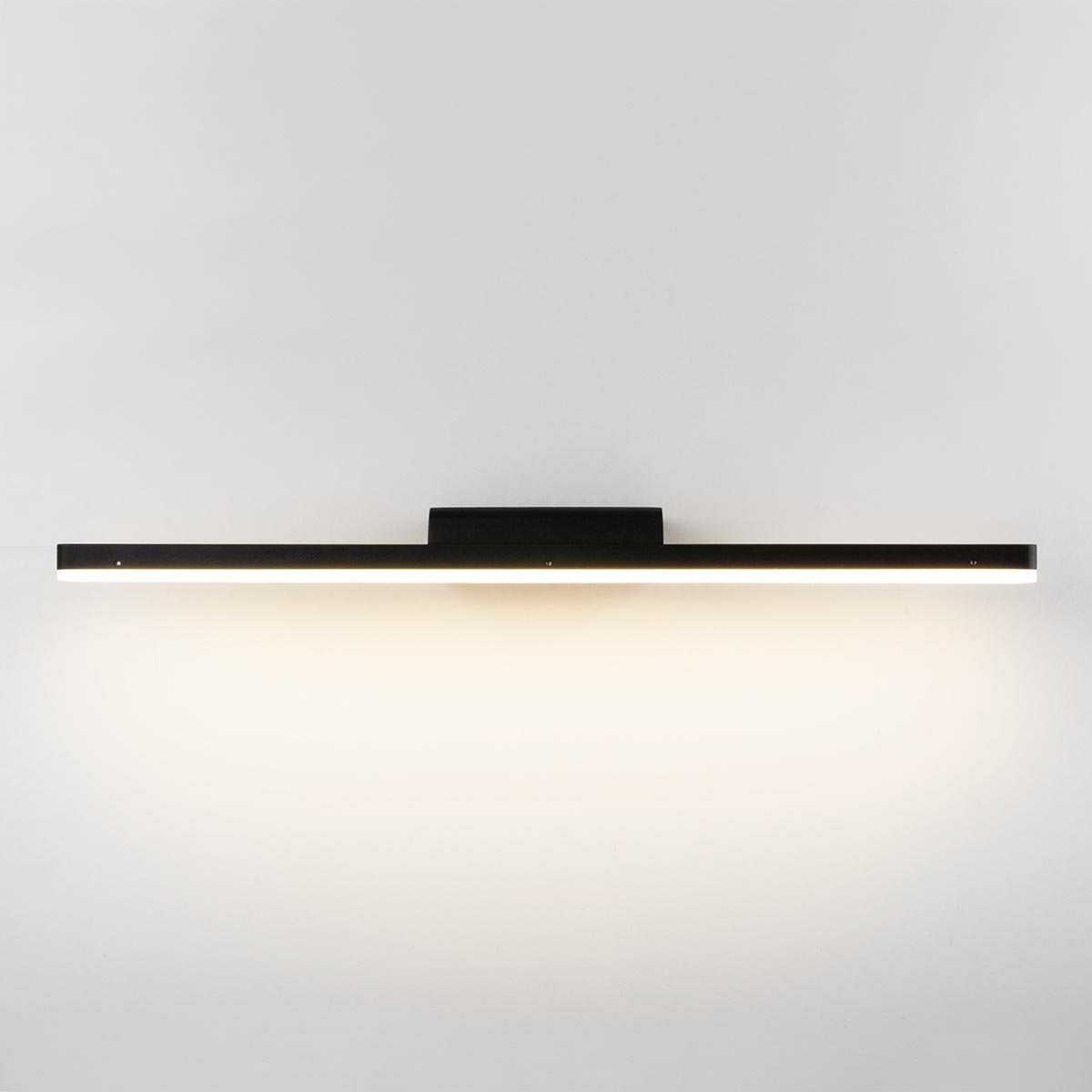 Подсветка для зеркал Protect LED чёрный MRL LED 1111 4690389169755