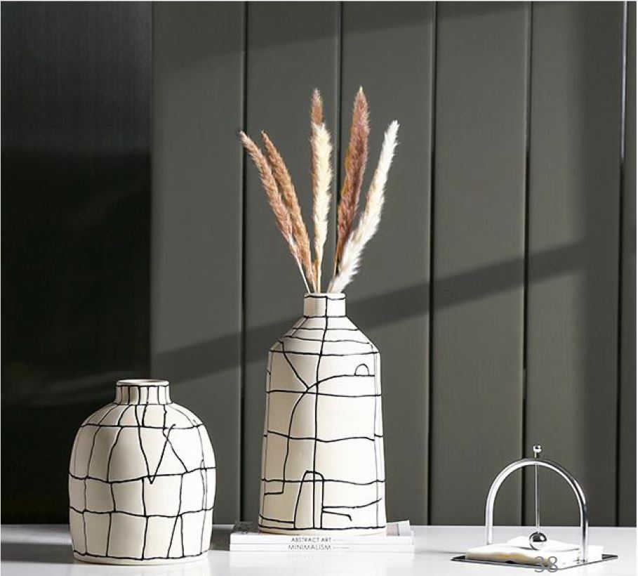 Ваза Black line narrow mouth vase B