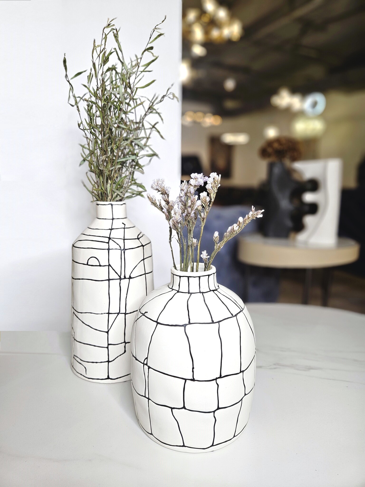 Ваза Black line narrow mouth vase B