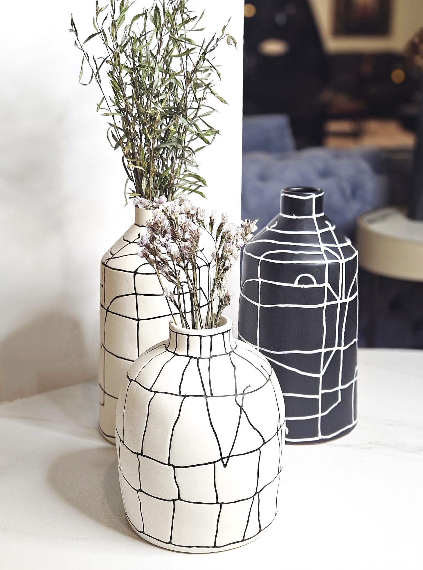 Ваза Black line narrow mouth vase B