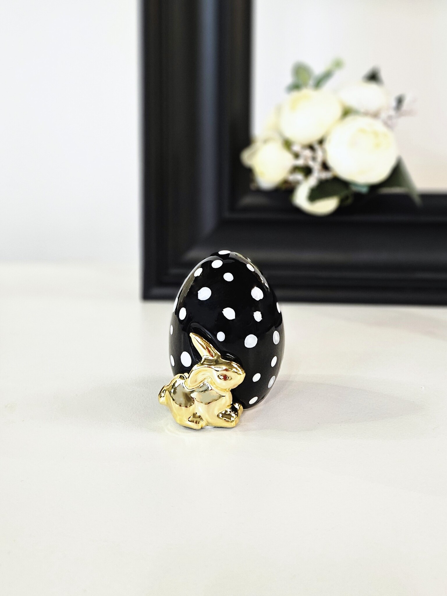 Фигурка Easter Rabbit Egg black