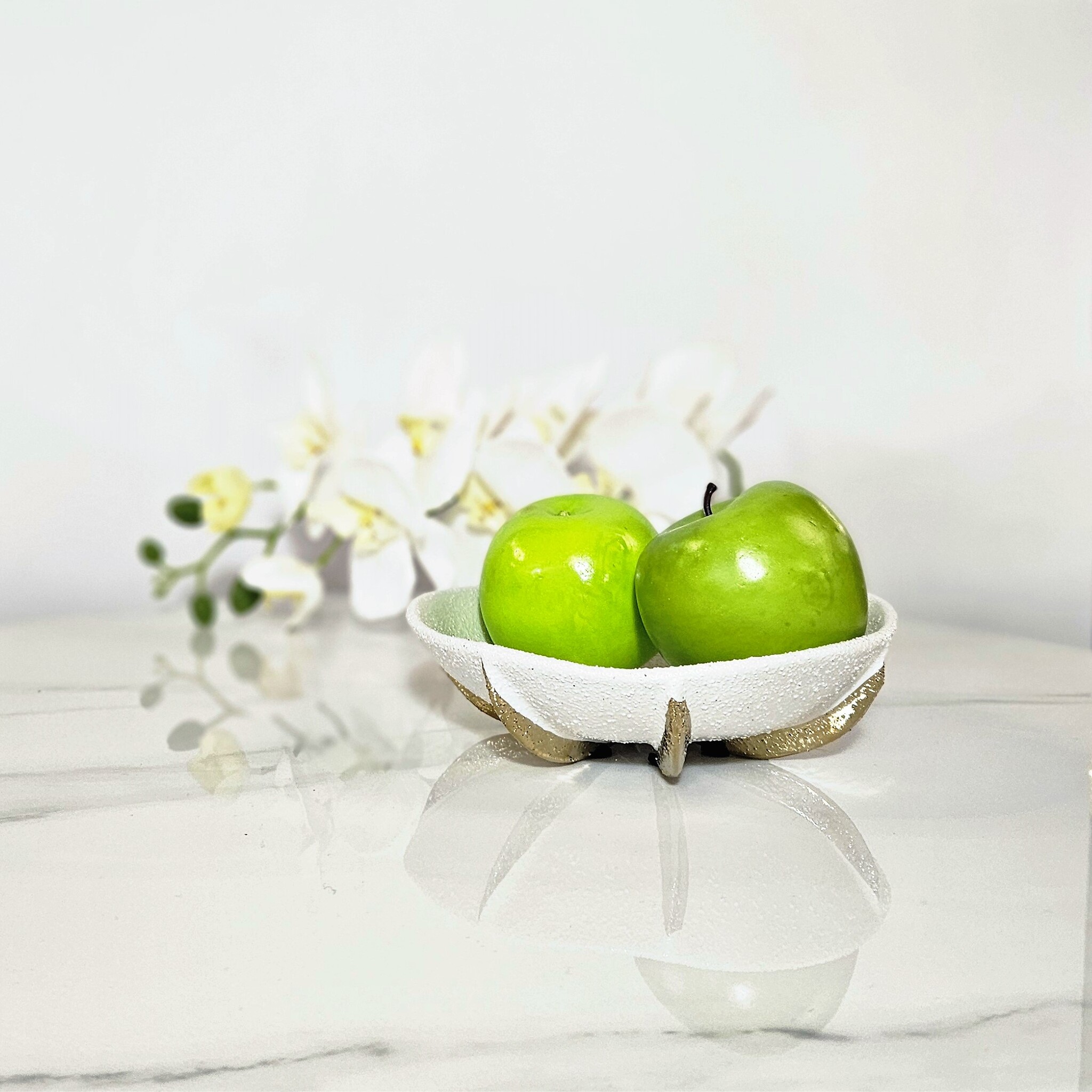 Чаша Round golden scale fruit bowl