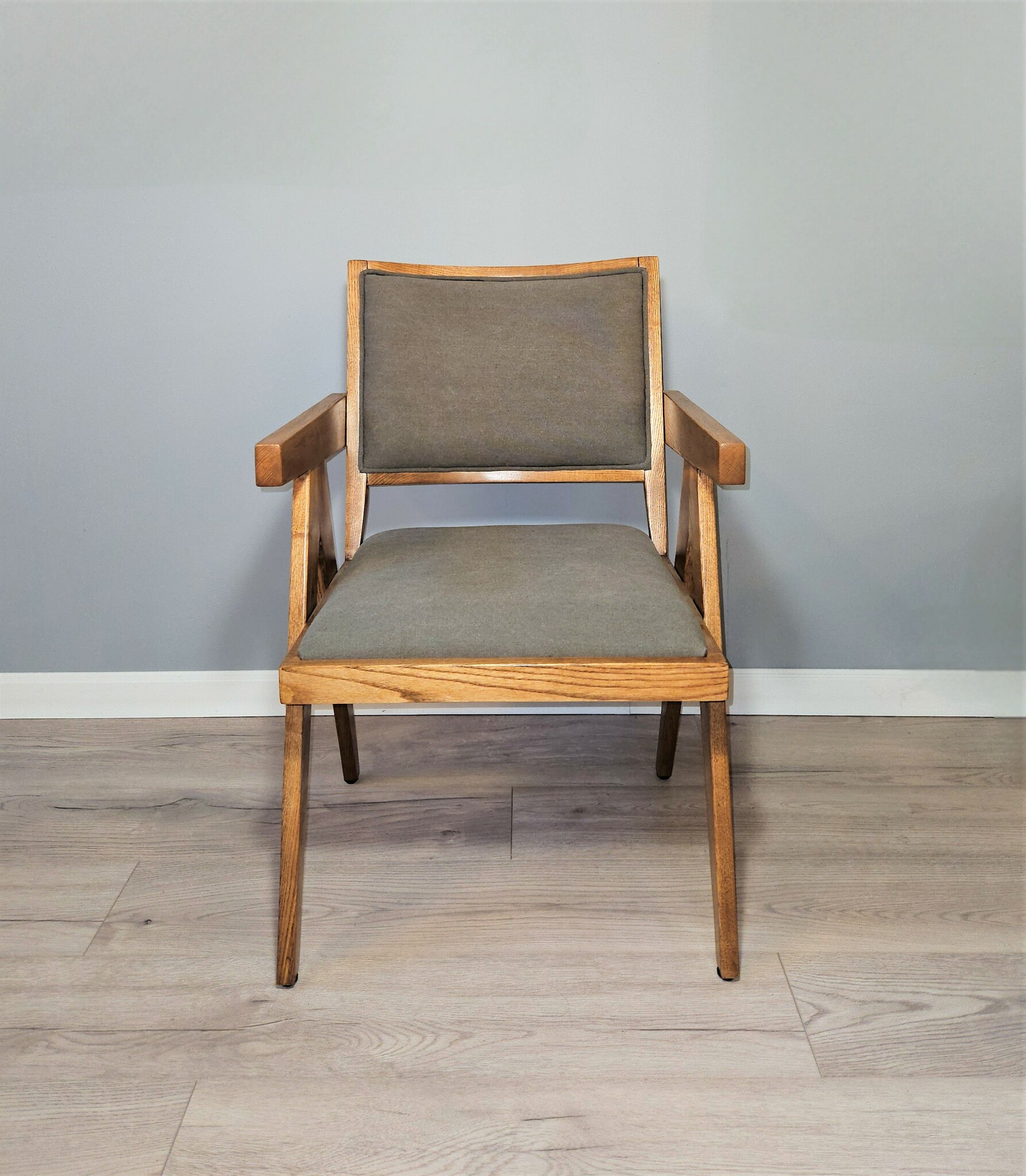 Кресло Aristide Canvas Armchair