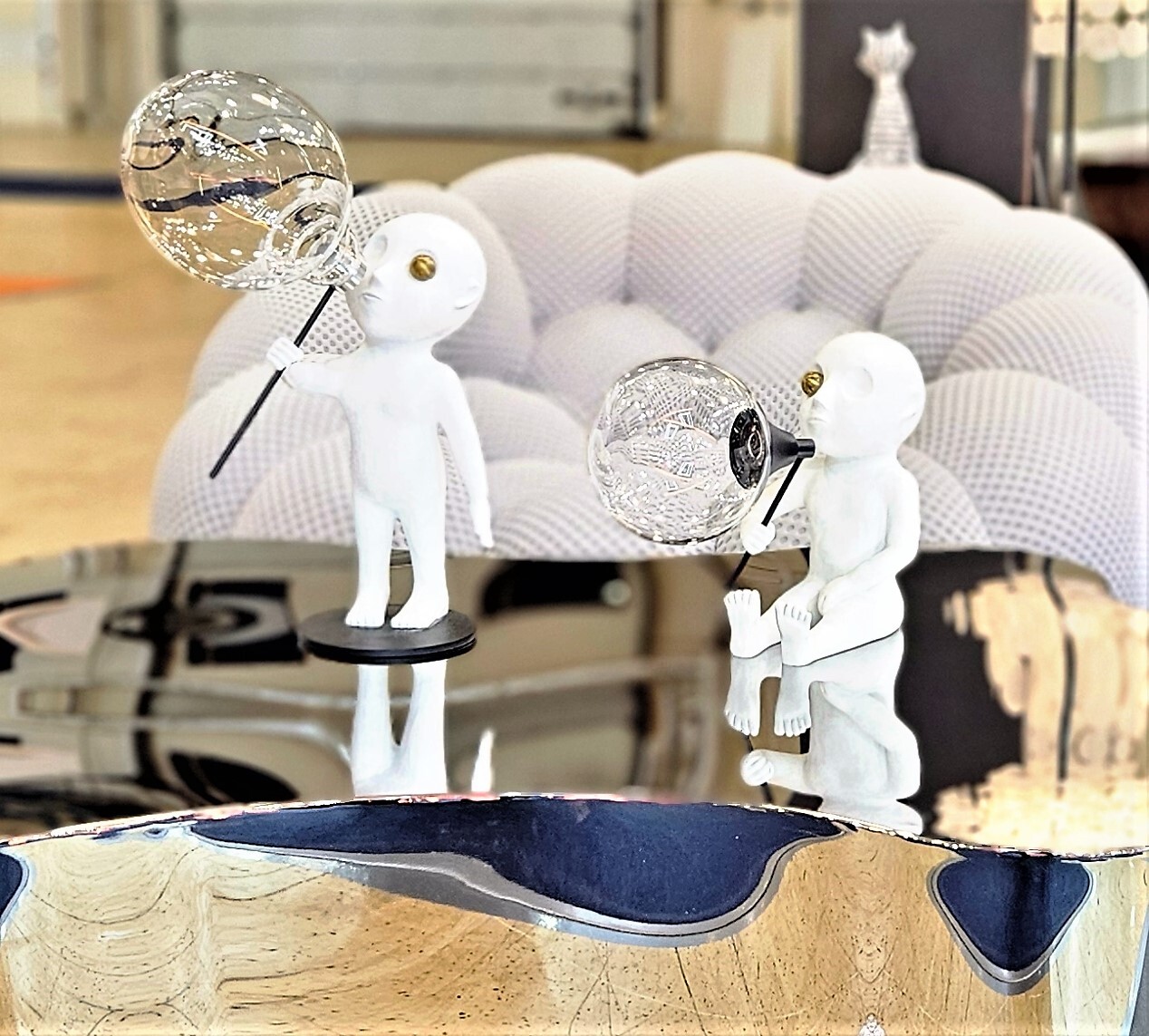 Статуэтка Bubble Boy Seating