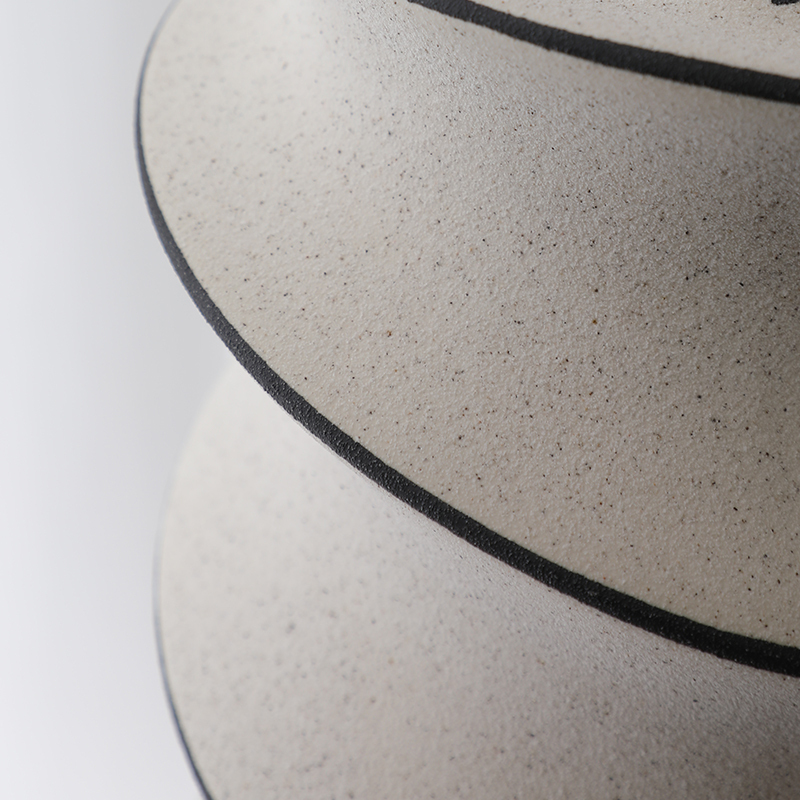 Ваза Hand Drawn Spiral Vase A