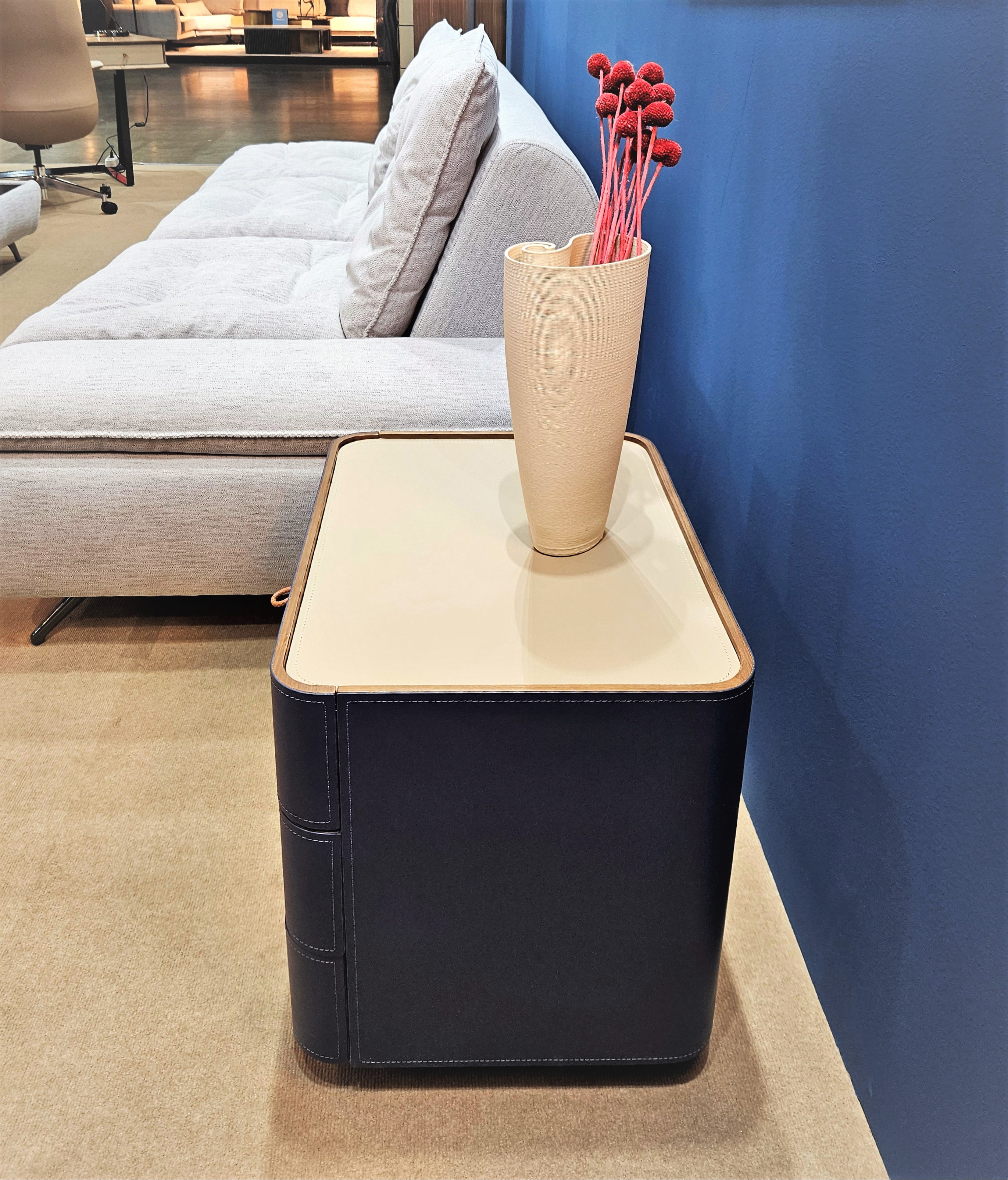 Ваза Threaded Rotating Vase A