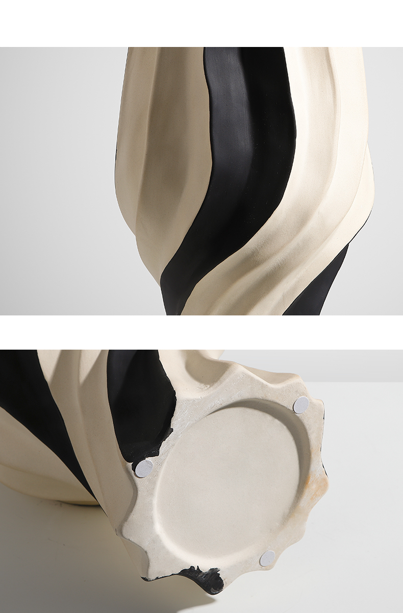 Ваза Skirt shape vase
