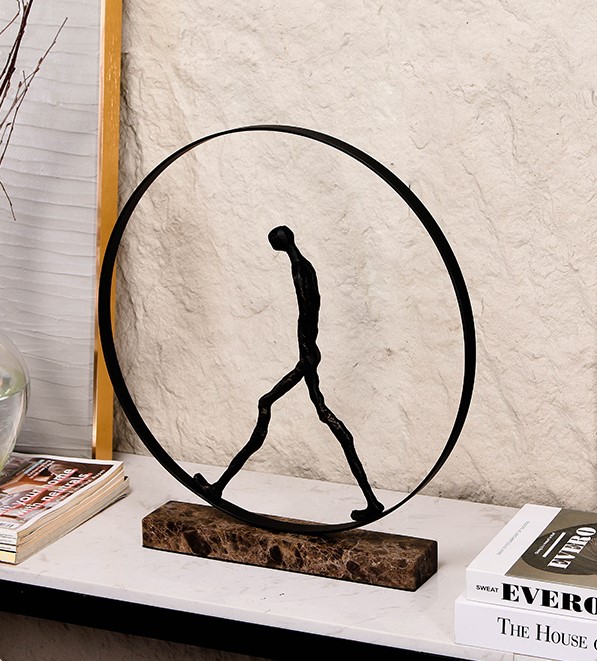 Статуэтка Man in circle KA5004A