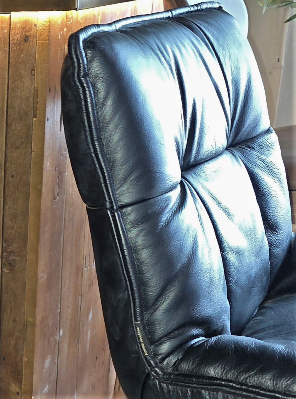 Поворотный барный стул Urban RS1090