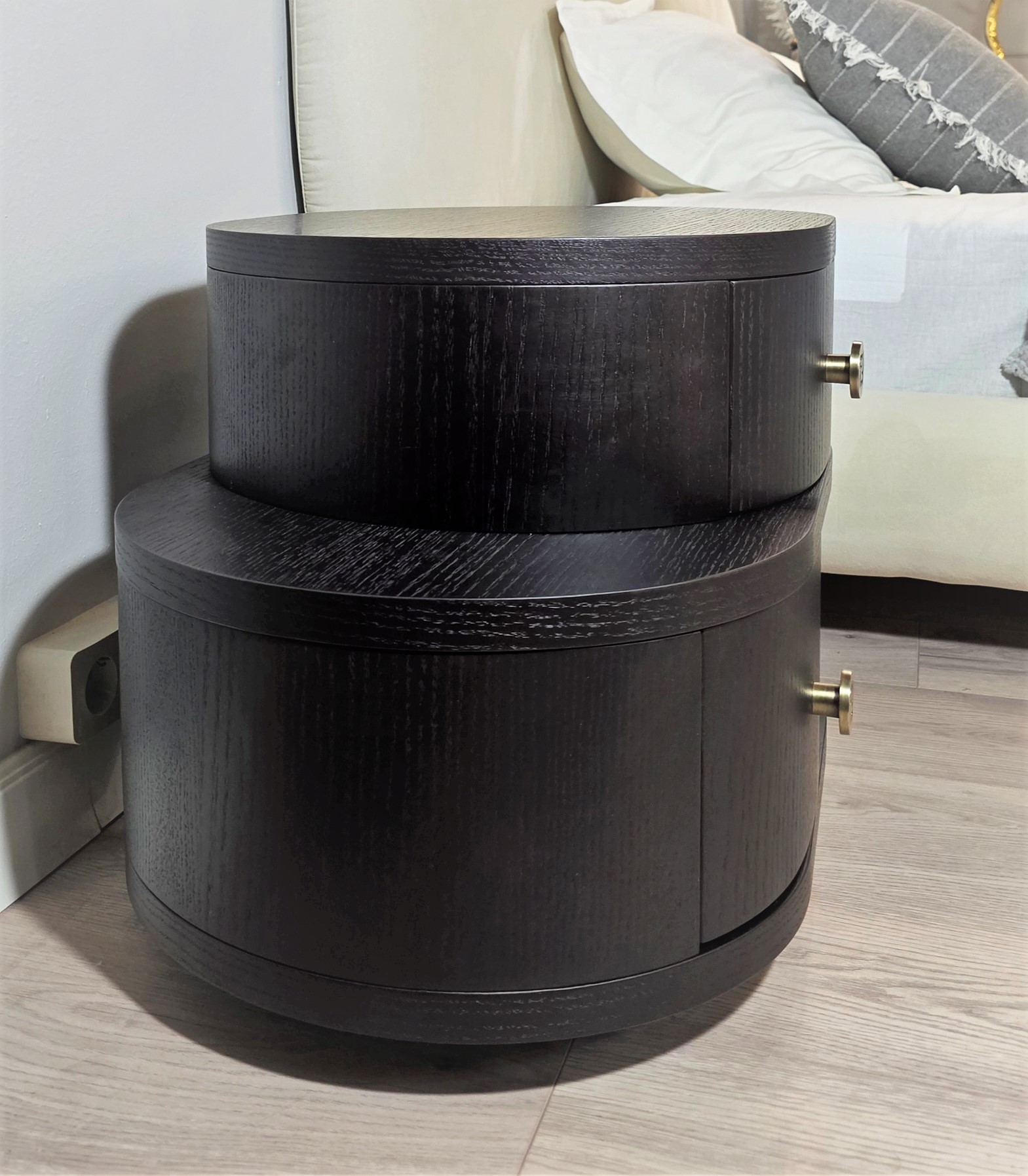 Тумба прикроватная Fendi