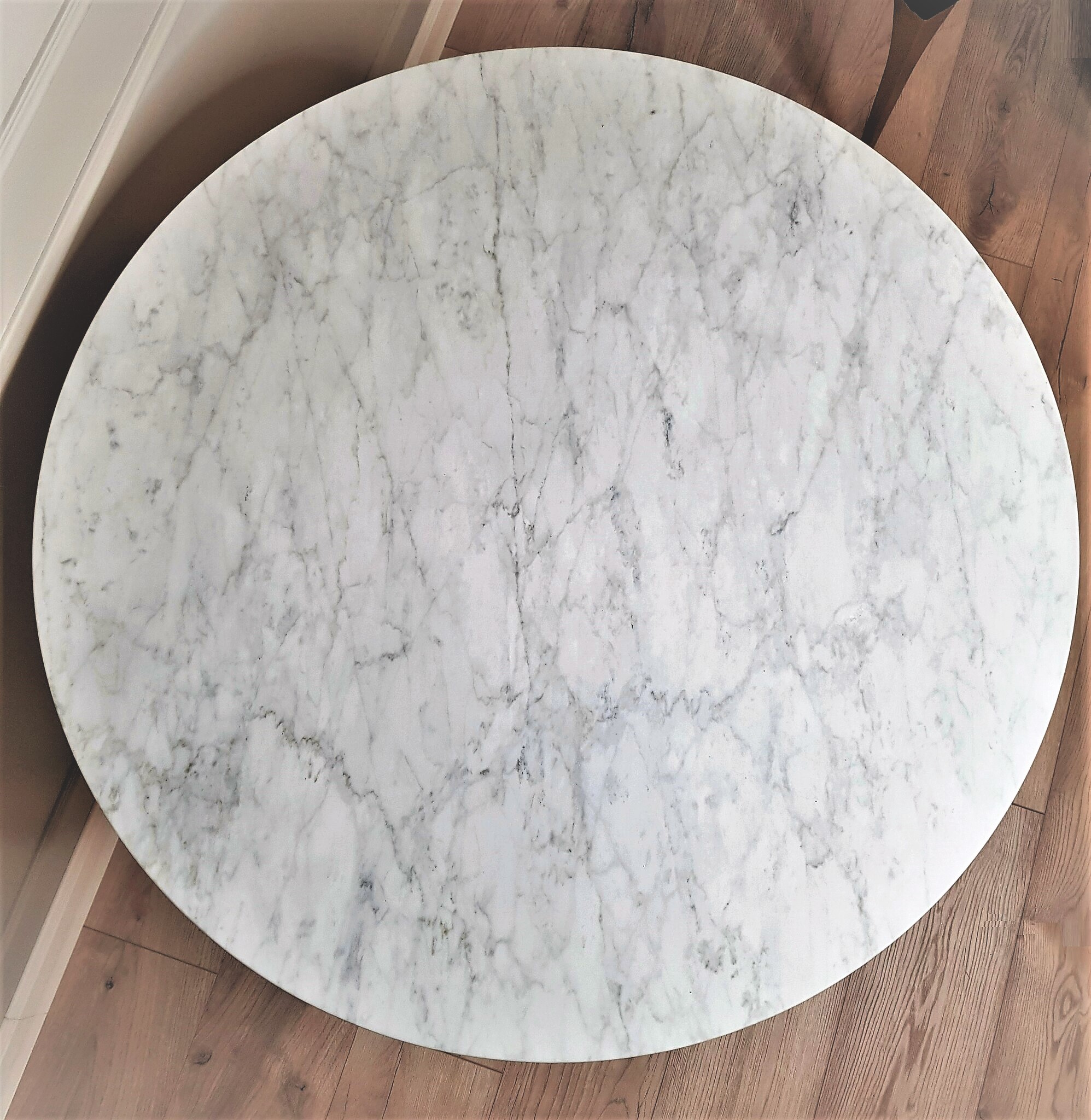 Стол обеденный белый Tulip Marble