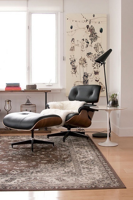 Кресло Eames Lounge с оттоманкой