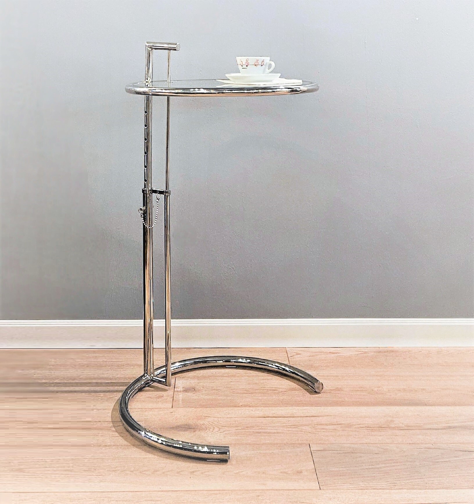 Стол Eileen Gray Style Coctail Table E1027