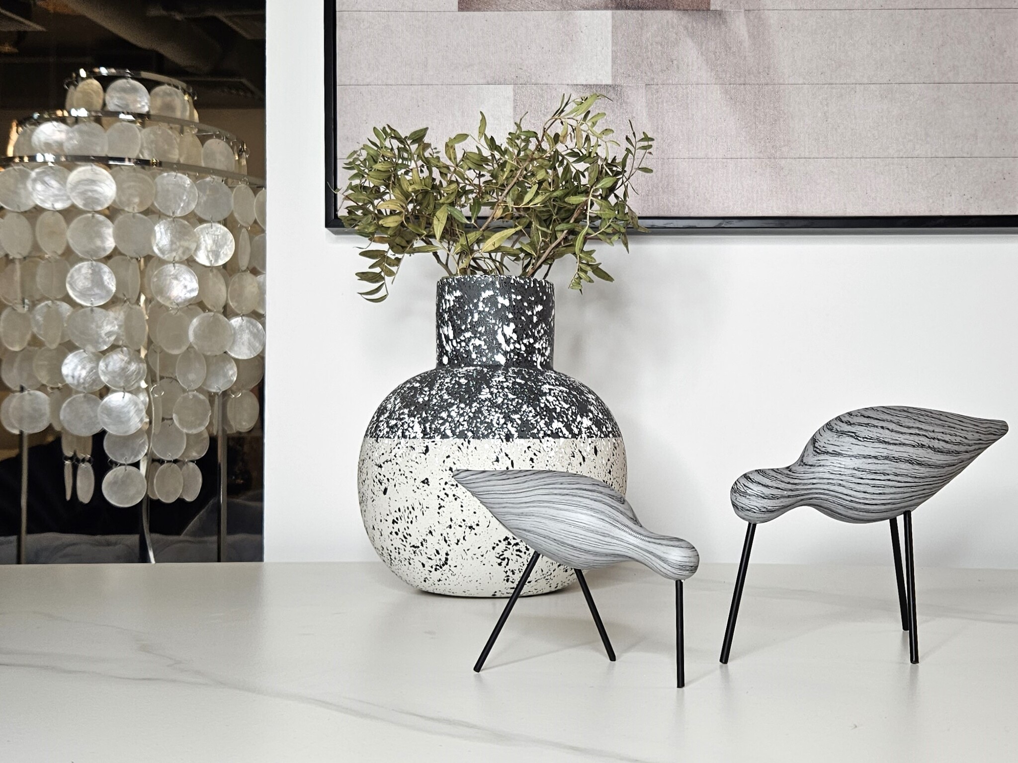 Ваза Black and white vase