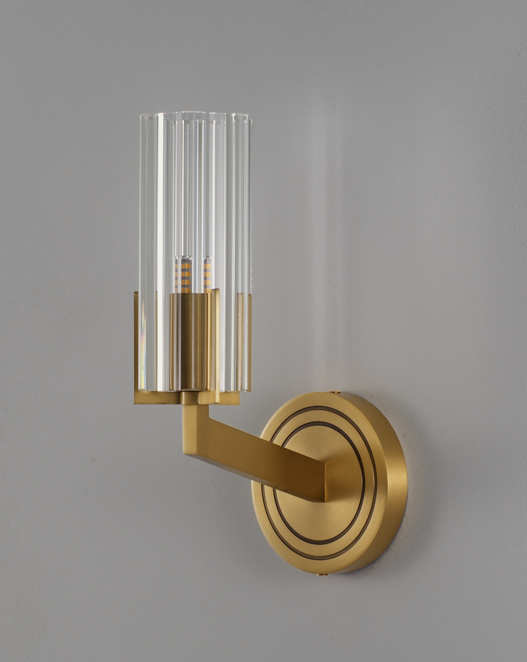 Светильник настенный V11015-1W Brass