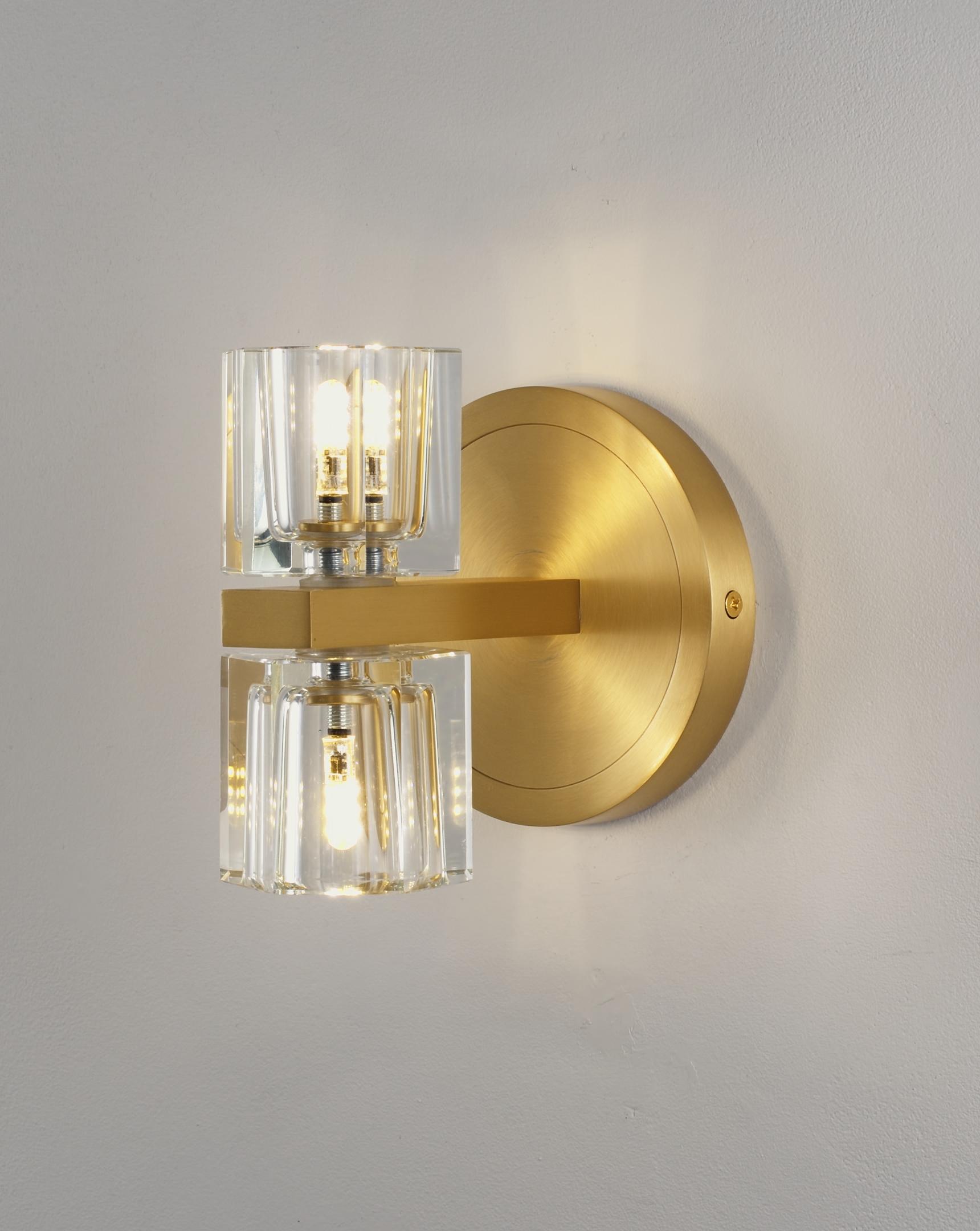 Светильник настенный V11016-2W Brass