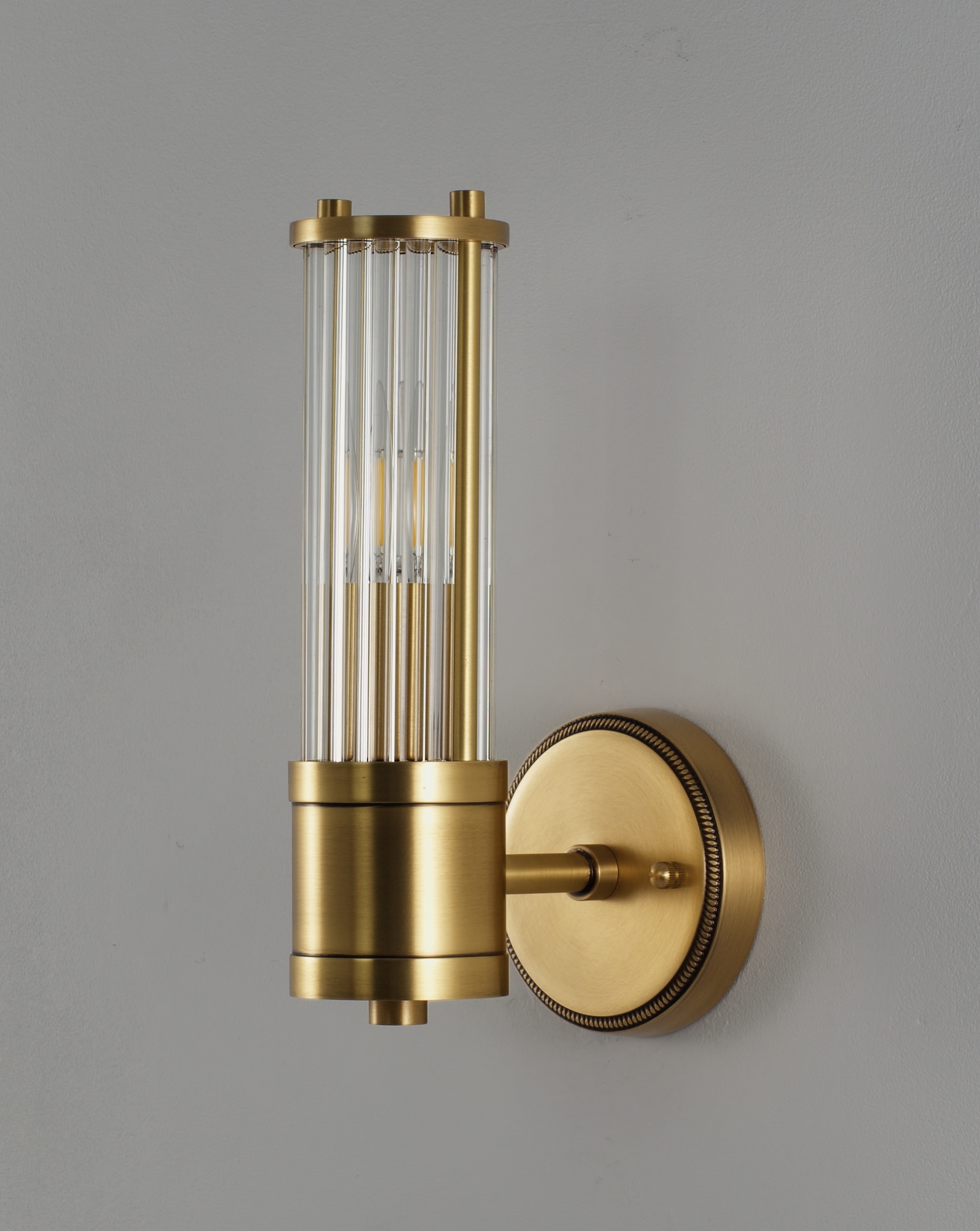 Светильник настенный V11020-1W Brass