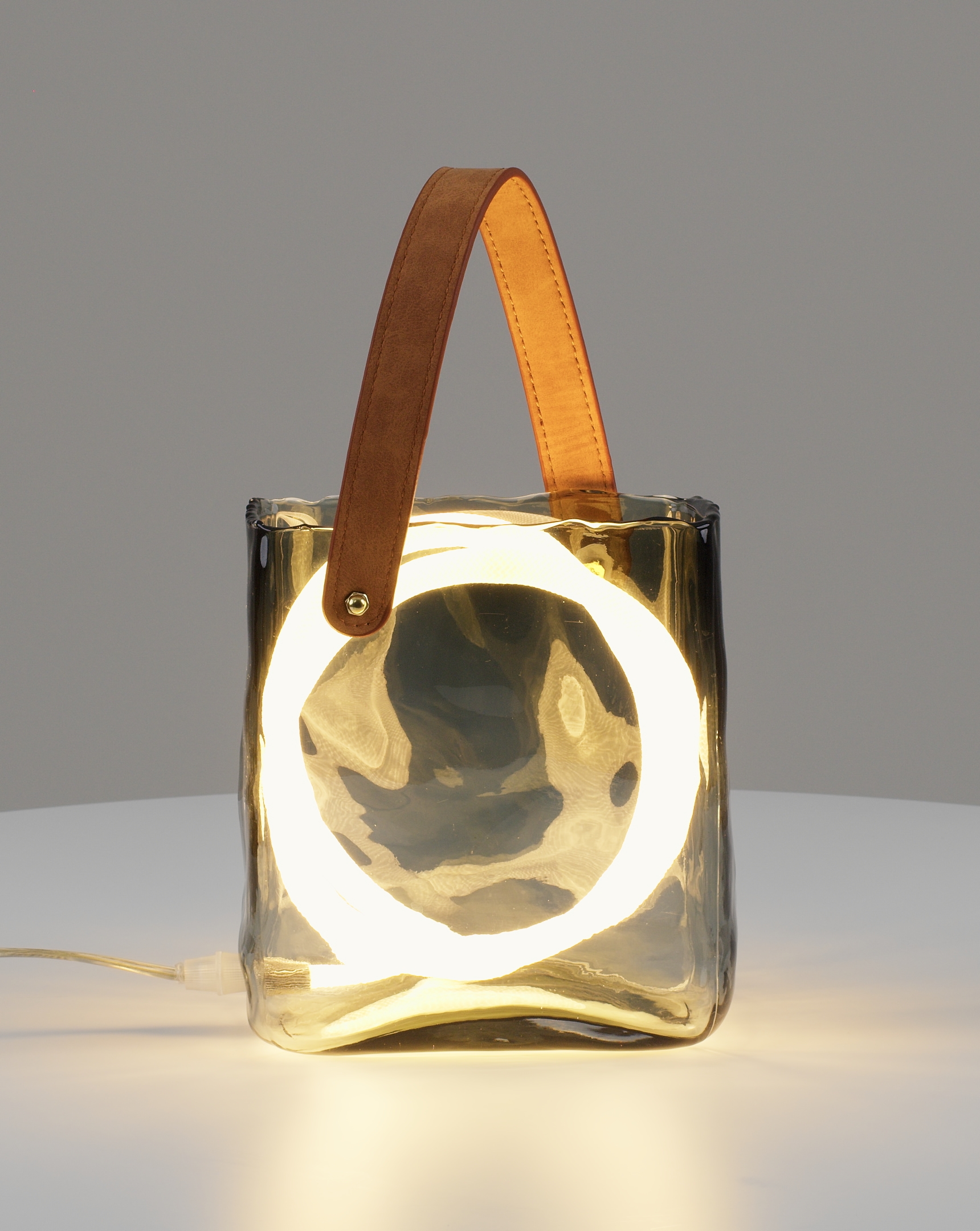 Лампа настольная светодиодная V11675-TL Bag