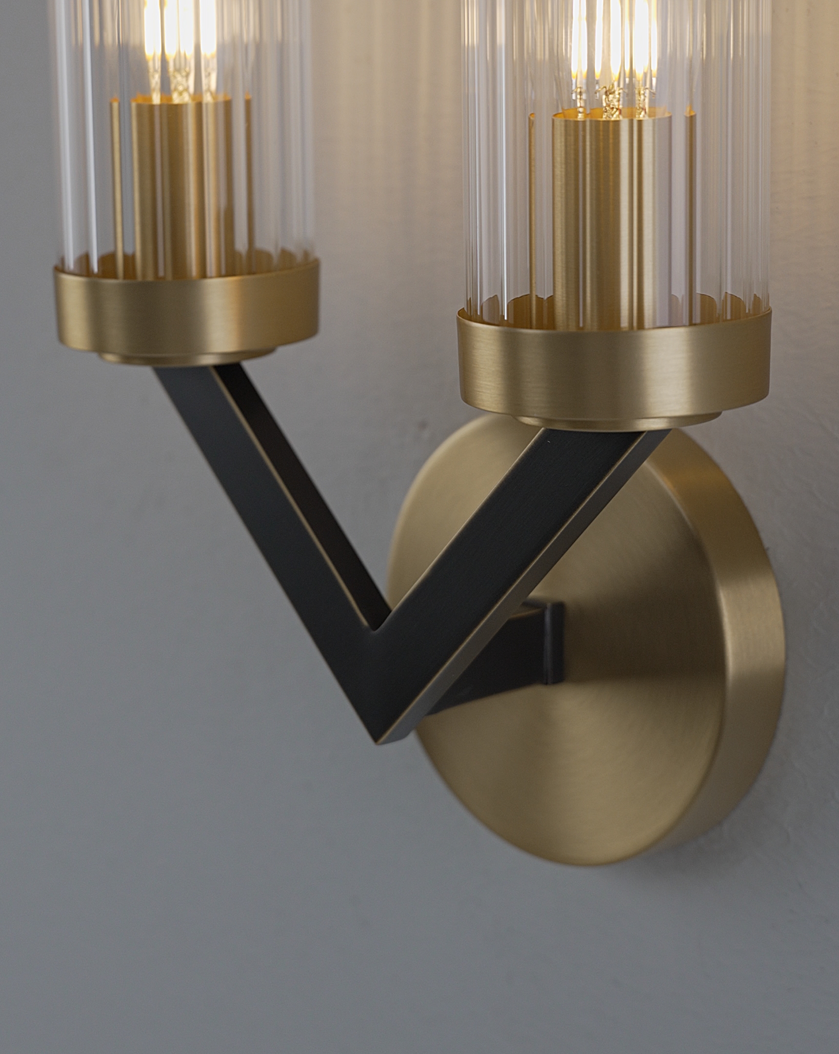 Светильник настенный V11949-2W Brass