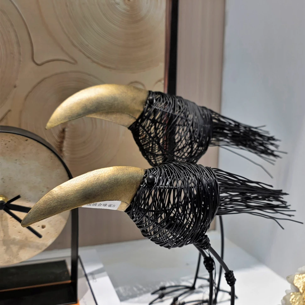 Статуэтка Птица Golden Beak