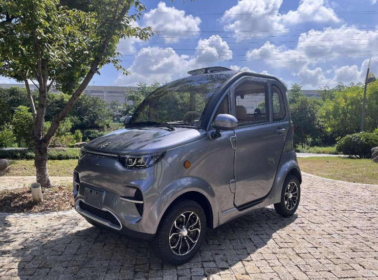 Электромобиль EV1 (L6e)