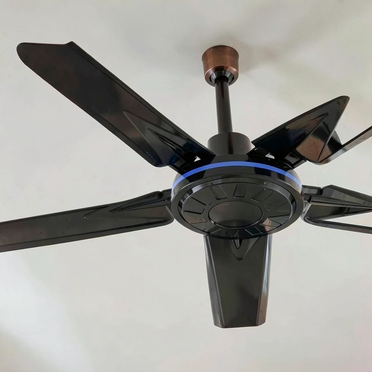Вентилятор потолочный белый 1.2м медный