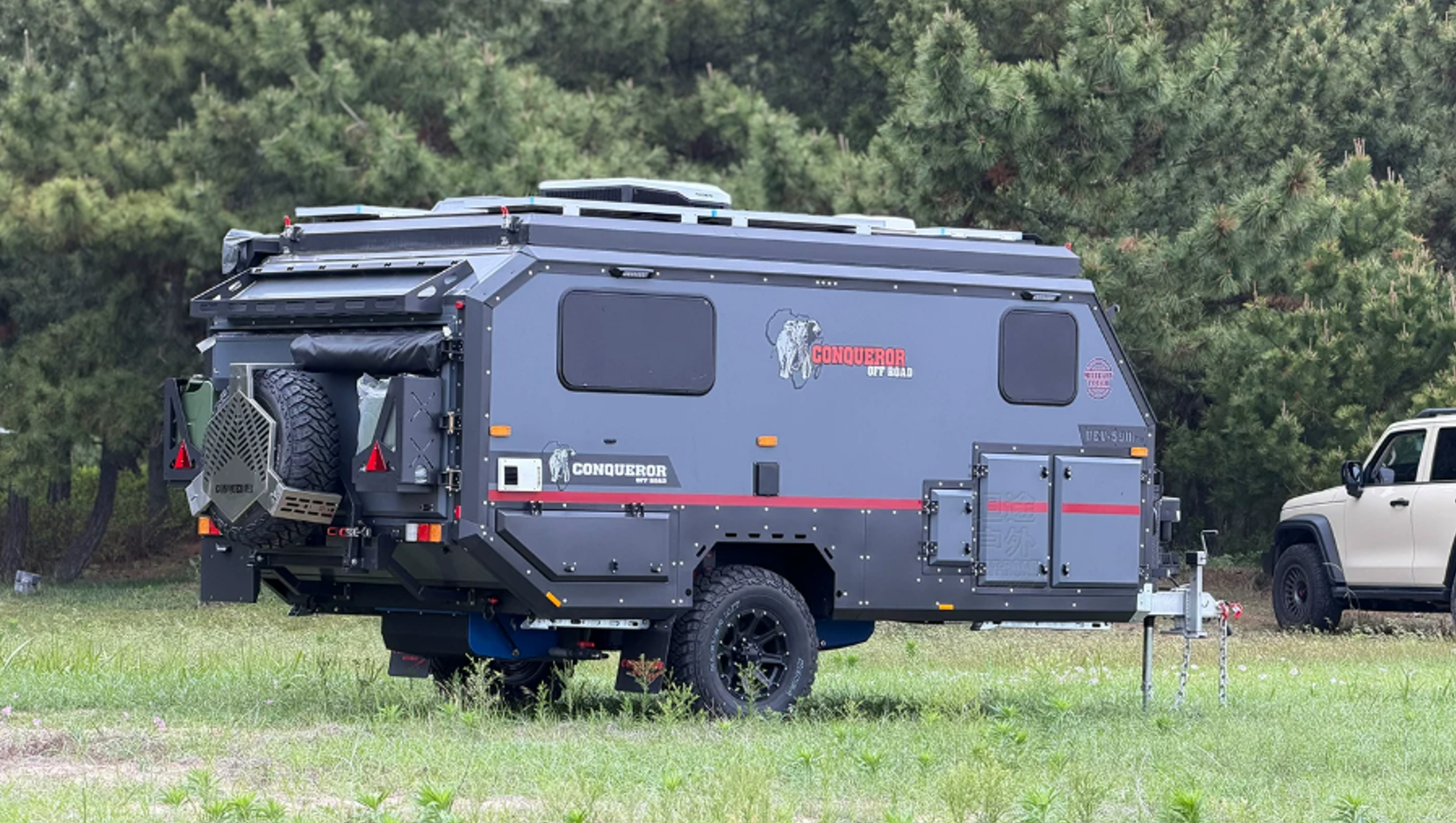 Внедорожный жилой прицеп Conqueror UEV590pro