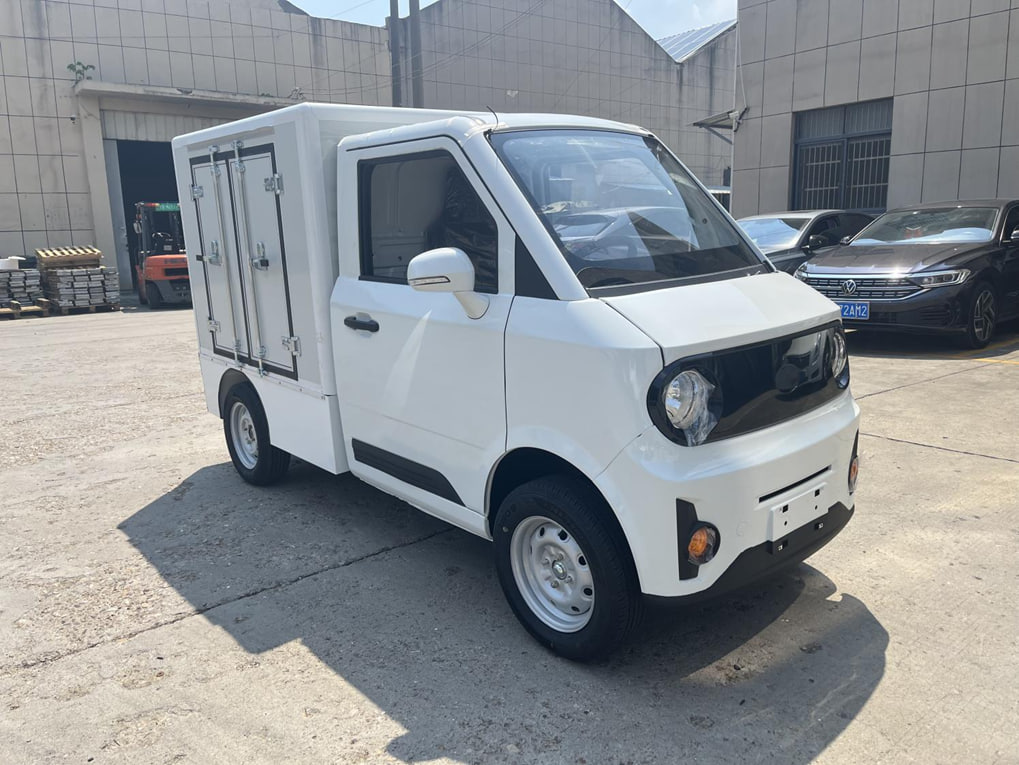 Электромобиль ELF CARGO (L7e CU)