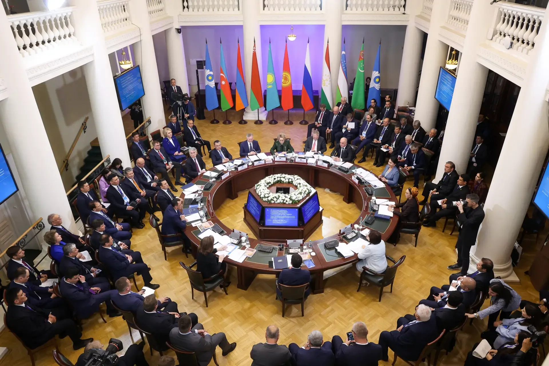Валентина Матвиенко провела в Санкт-Петербурге заседание Совета МПА СНГ  Председатель Совета МПА СНГ