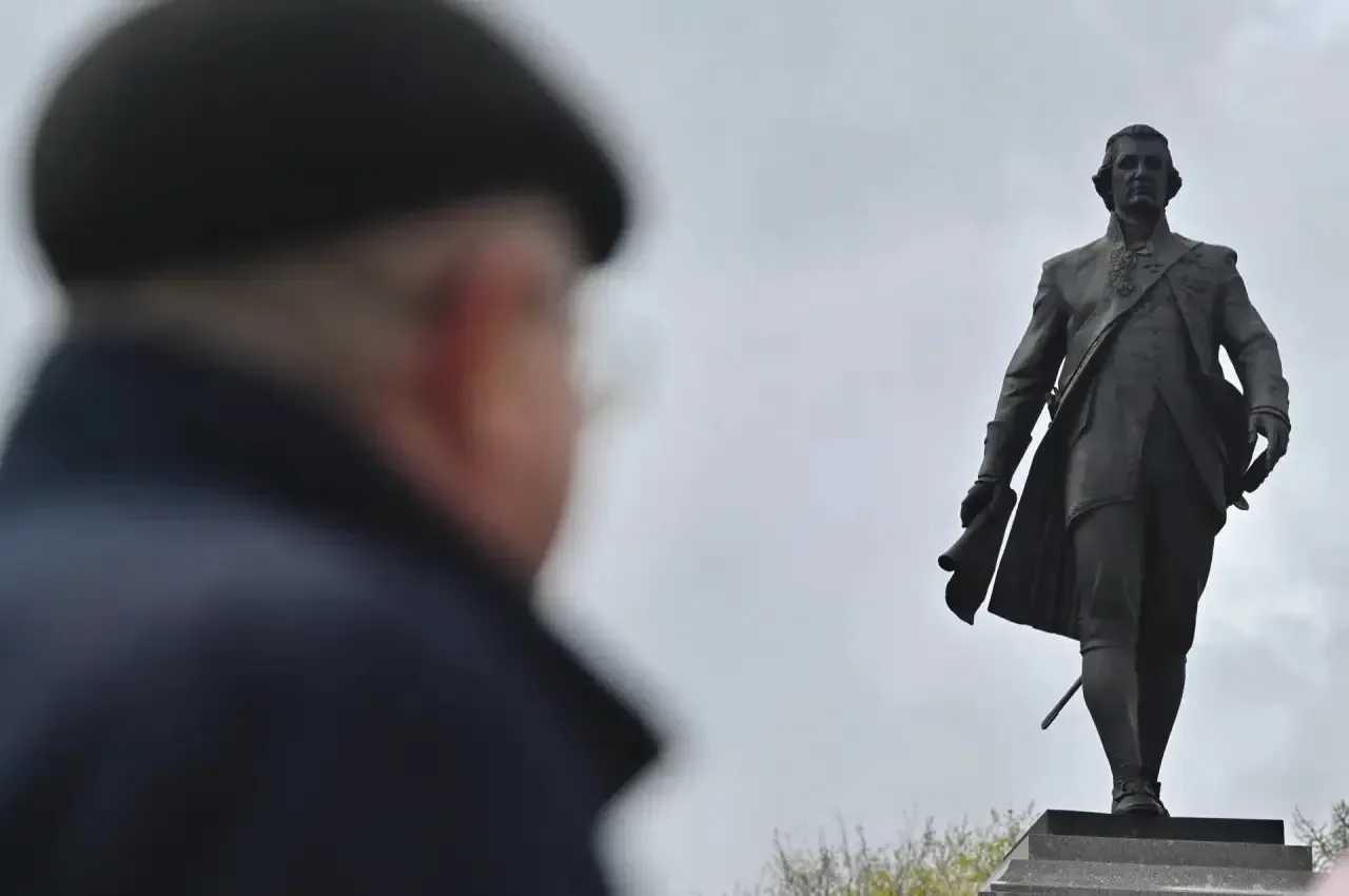 📍В Тамбове установлен памятник выдающемуся государственному деятелю, первому министру юстиции Россий