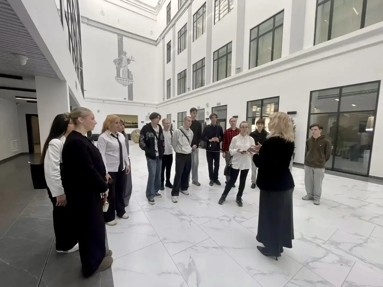 🎓 Судебные эксперты знакомят будущих юристов с особенностями своей работы  Цикл образовательных лекц
