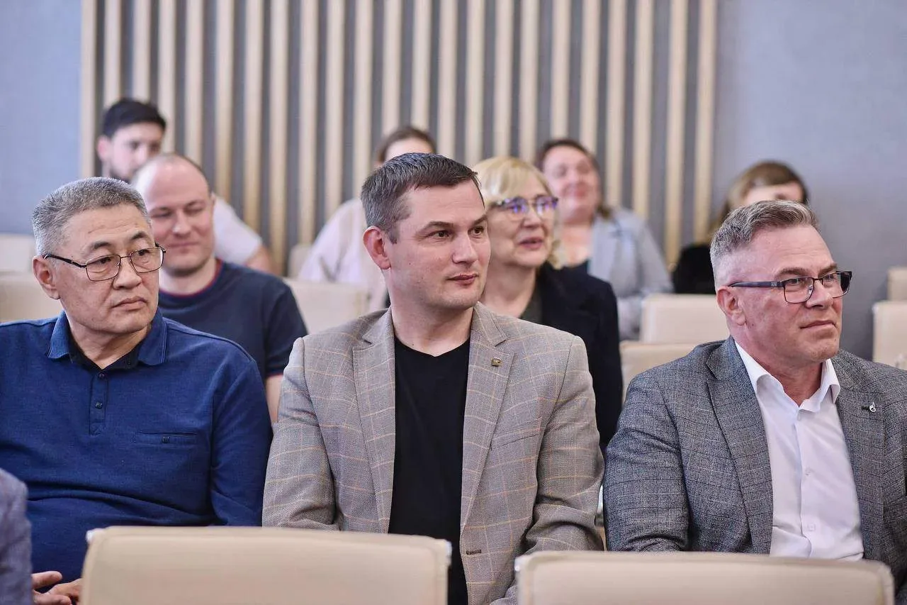 «Бессмертный полк» в Республике Алтай пройдет в очном формате   Глава Республики Алтай Андрей Турчак