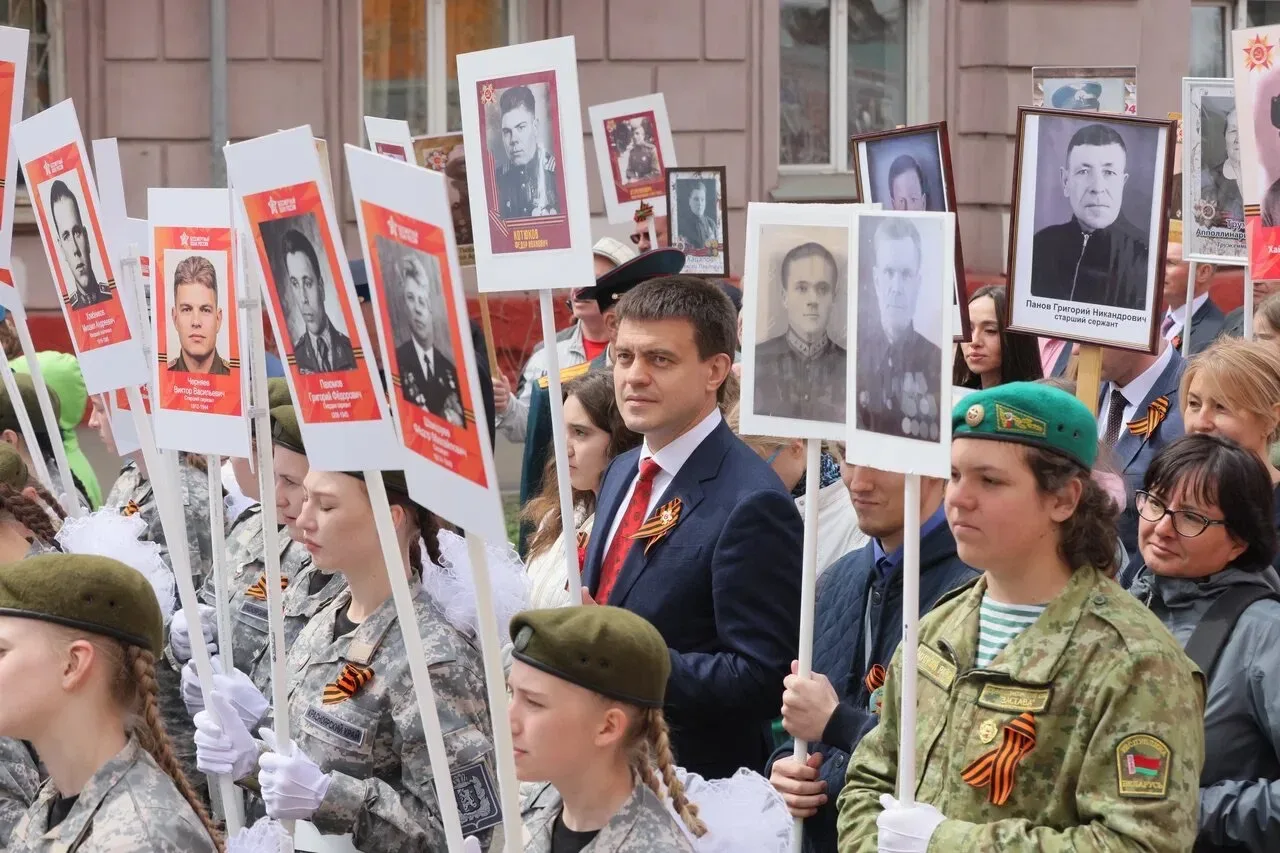 Великая Победа не осталась в далёком 1945 году. Она живёт в нас – в детях, внуках и правнуках поколе