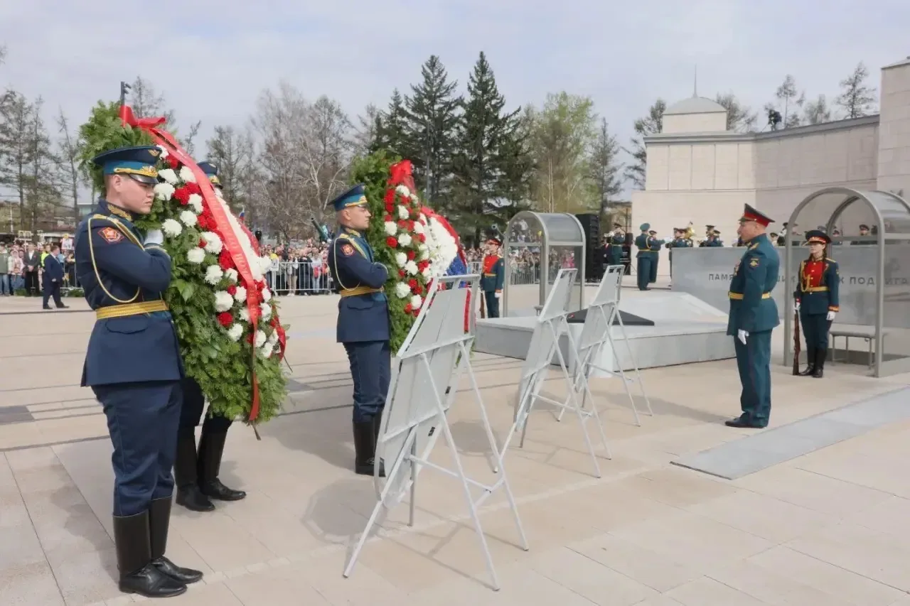 У Вечного огня на Мемориале Победы почтили память земляков, которые не вернулись с полей сражений Ве