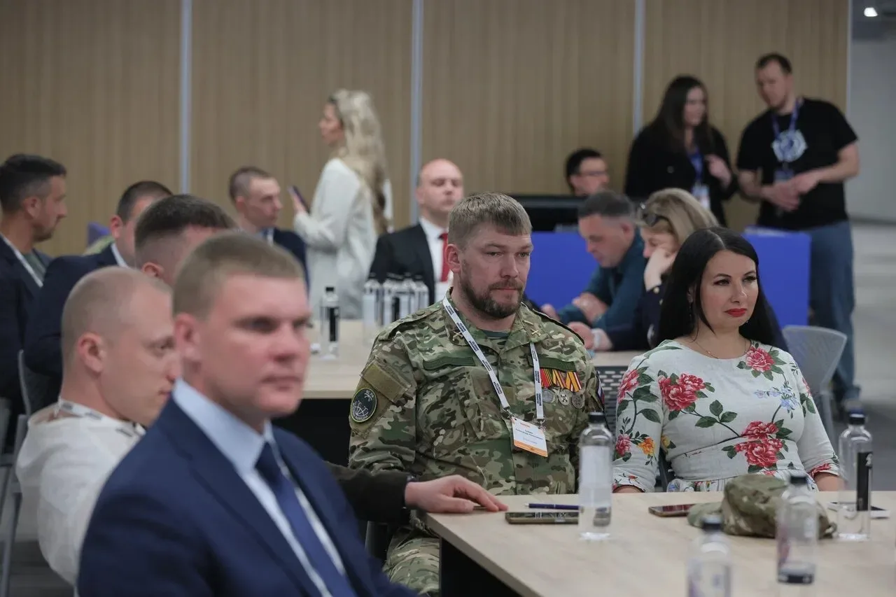 Участники программы «Сибирский характер» защитили свои групповые проекты.   Видно, что ребята вложил