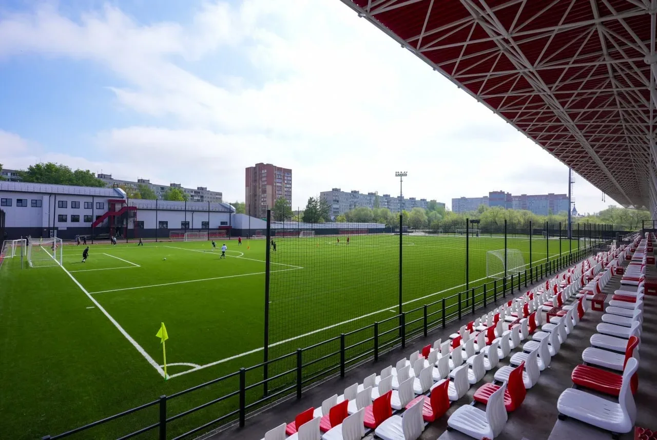🏟️ После капремонта стадион «Торпедо» в Орехово-Зуево стал многофункциональным спортивным центром. В