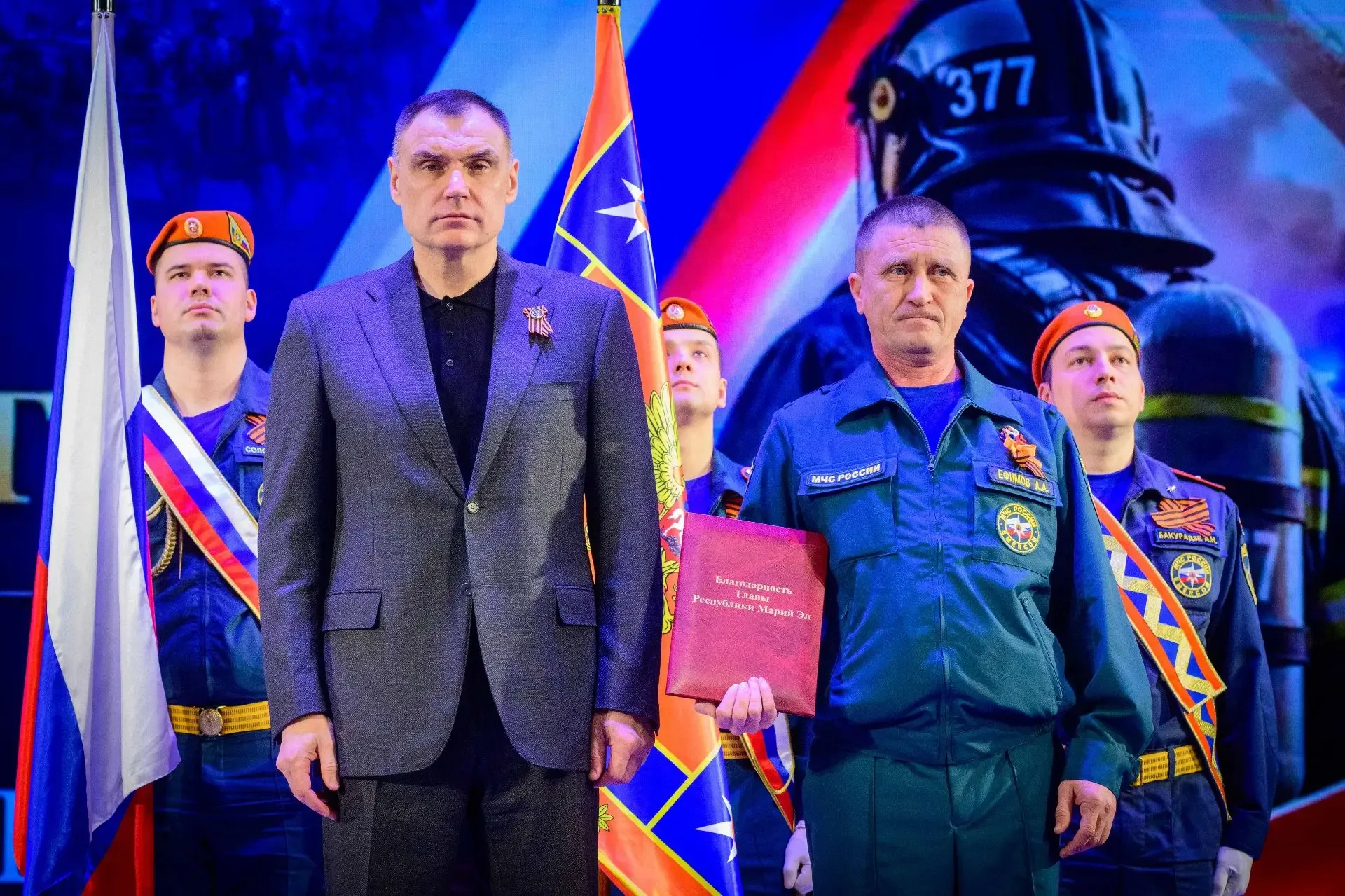 В Марий Эл отметили День пожарной охраны  Глава Республики Марий Эл Юрий Зайцев поздравил сотруднико