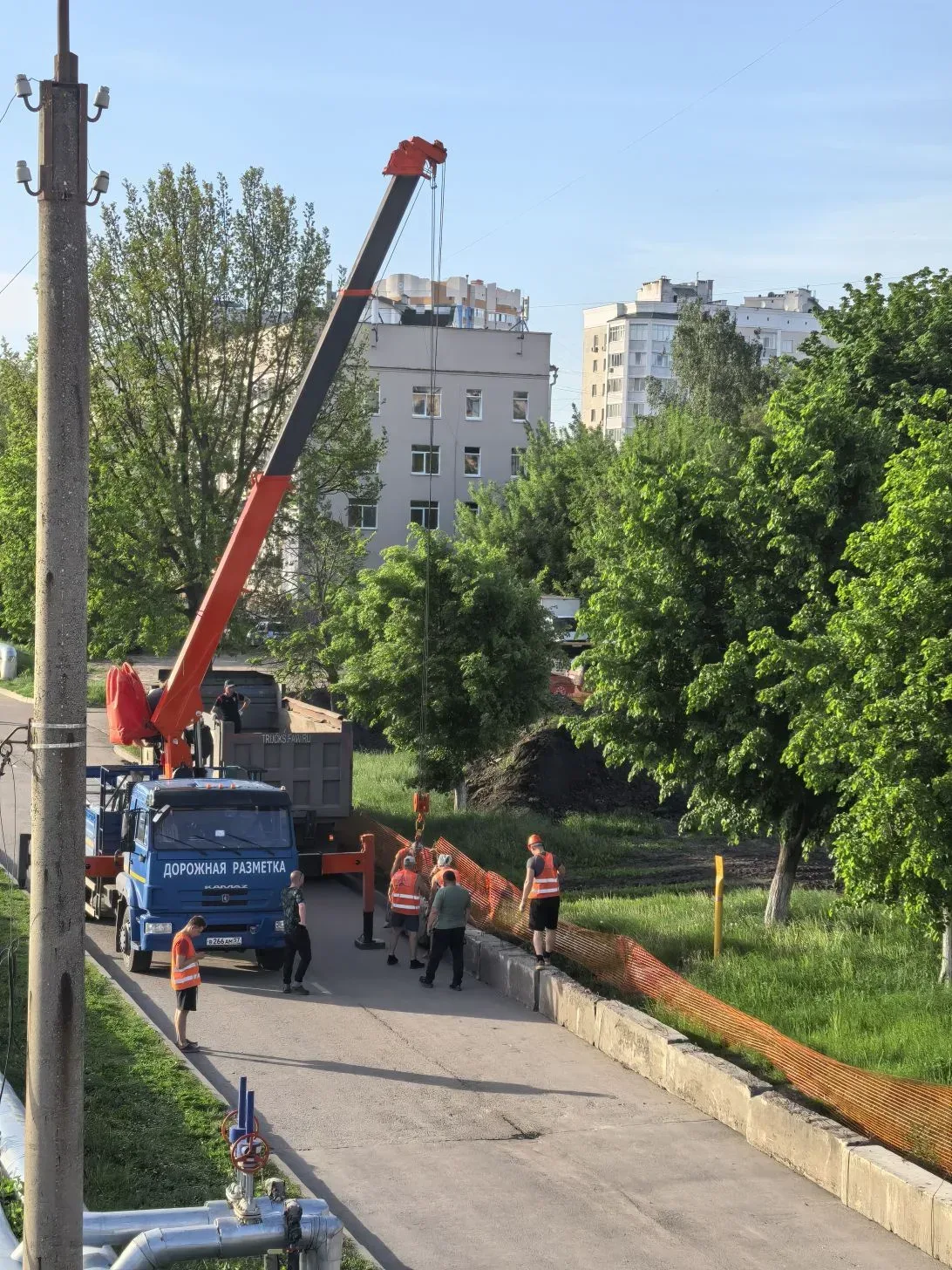 🌳В Орле благоустраивают сквер им. А.П. Иванова   Работы ведут в рамках нацпроекта «Инфраструктура дл