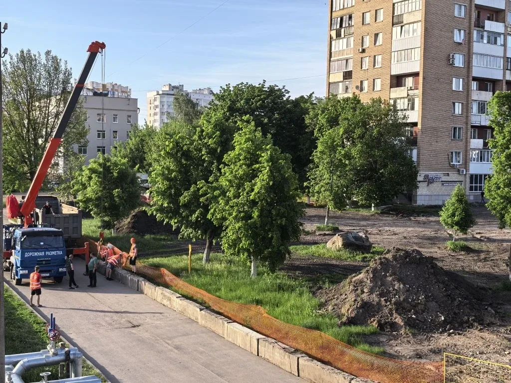 🌳В Орле благоустраивают сквер им. А.П. Иванова   Работы ведут в рамках нацпроекта «Инфраструктура дл