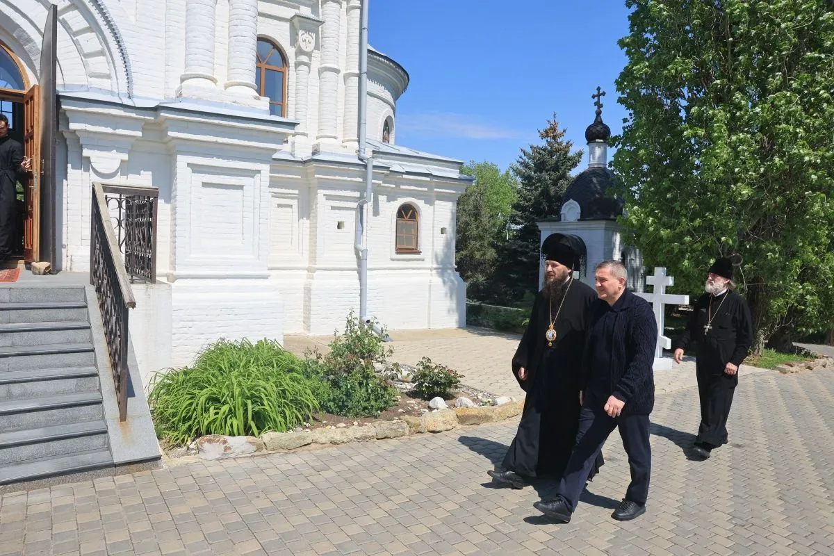 Губернатор Волгоградской области Андрей Бочаров проводит выходной день в рабочей поездке в Дубовский