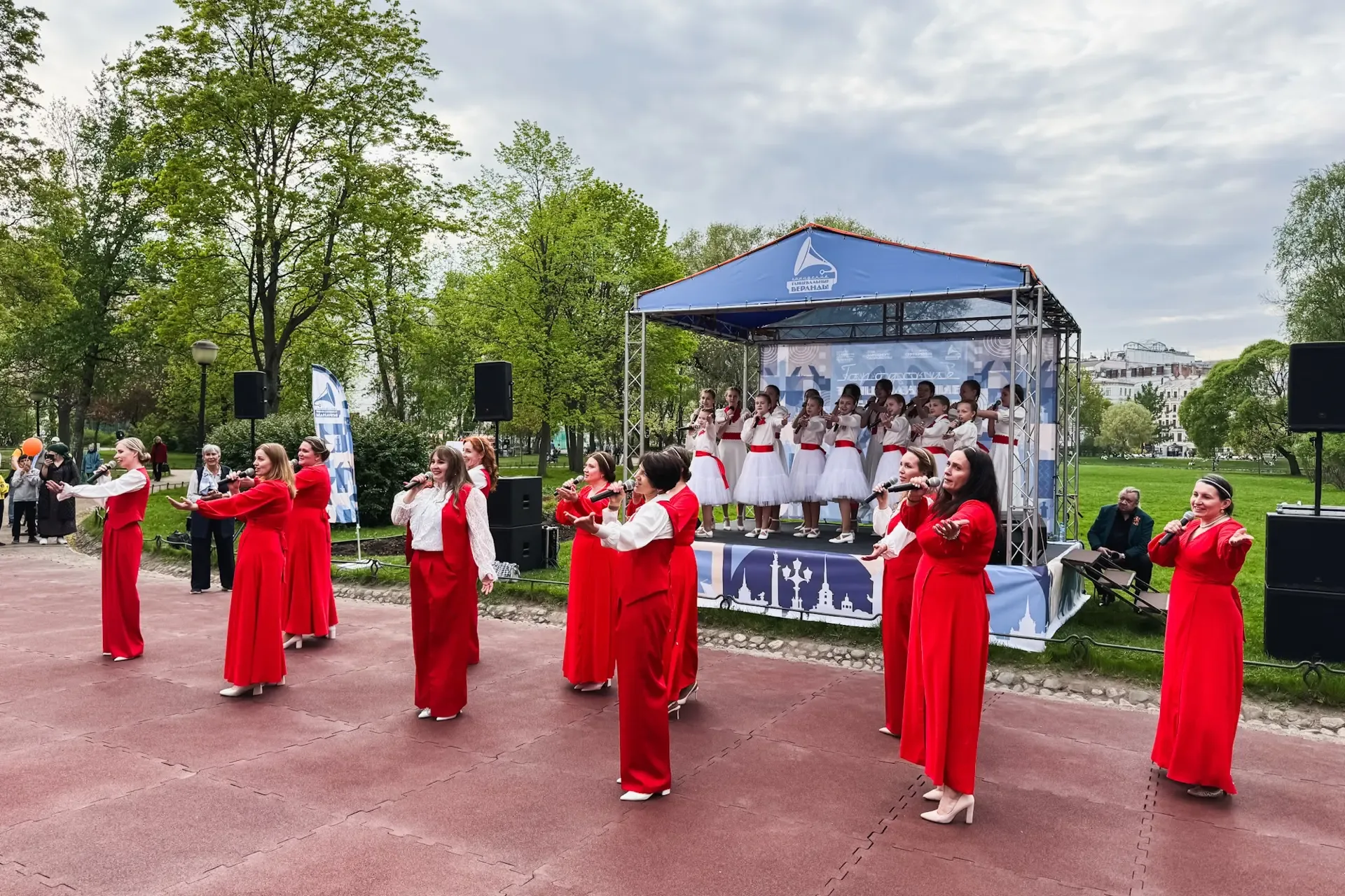 В рамках программы «Серебряный возраст» в Юсуповском саду состоялось долгожданное открытие второго с
