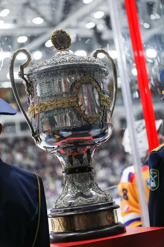 Кубок чемпиона России впервые приедет в Ханты-Мансийск 🏆  Почетный хоккейный трофей уже завтра доста