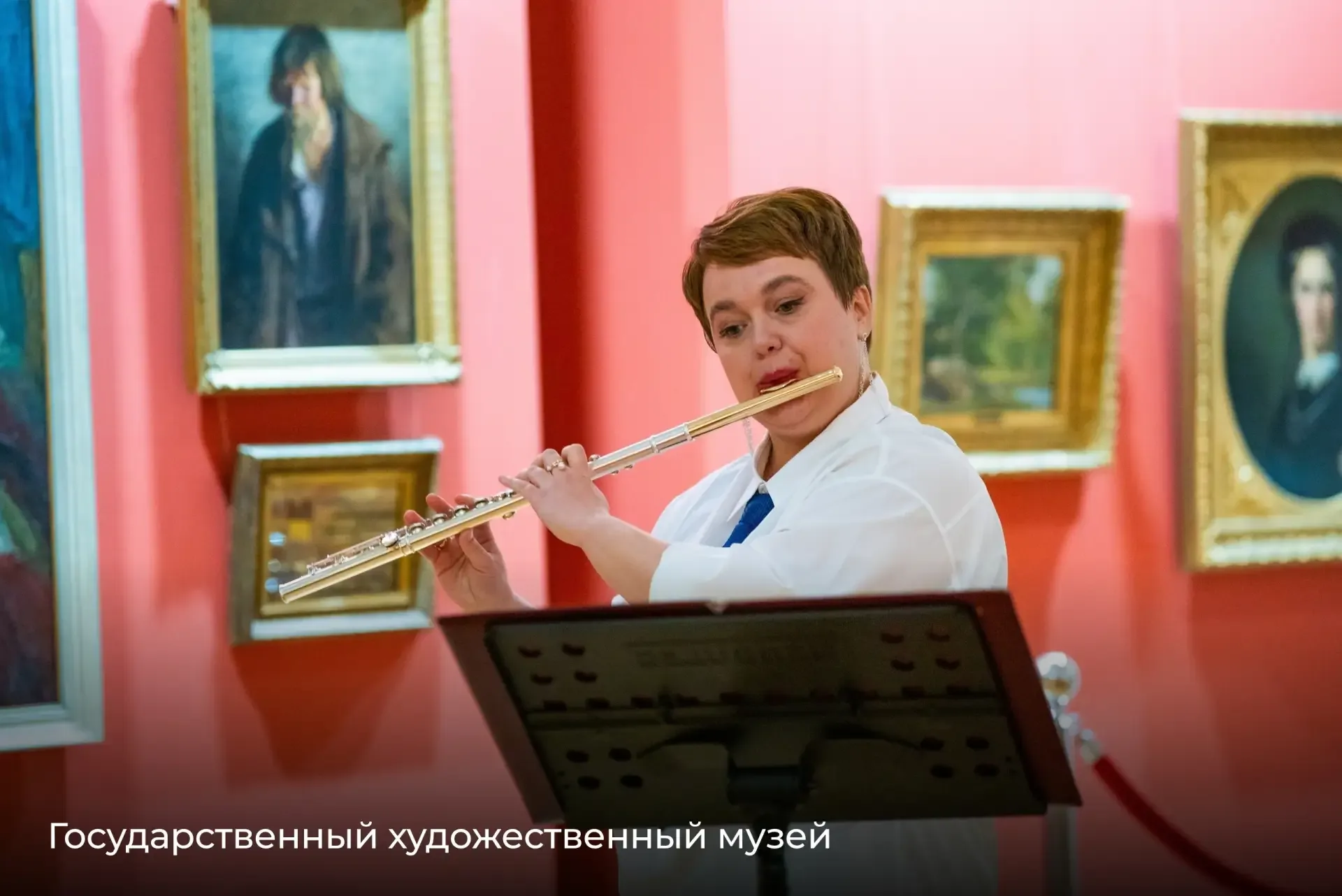 «Ночь музеев» напомнила югорчанам о родном   Патефоны, кассетные магнитофоны, космические скафандры,